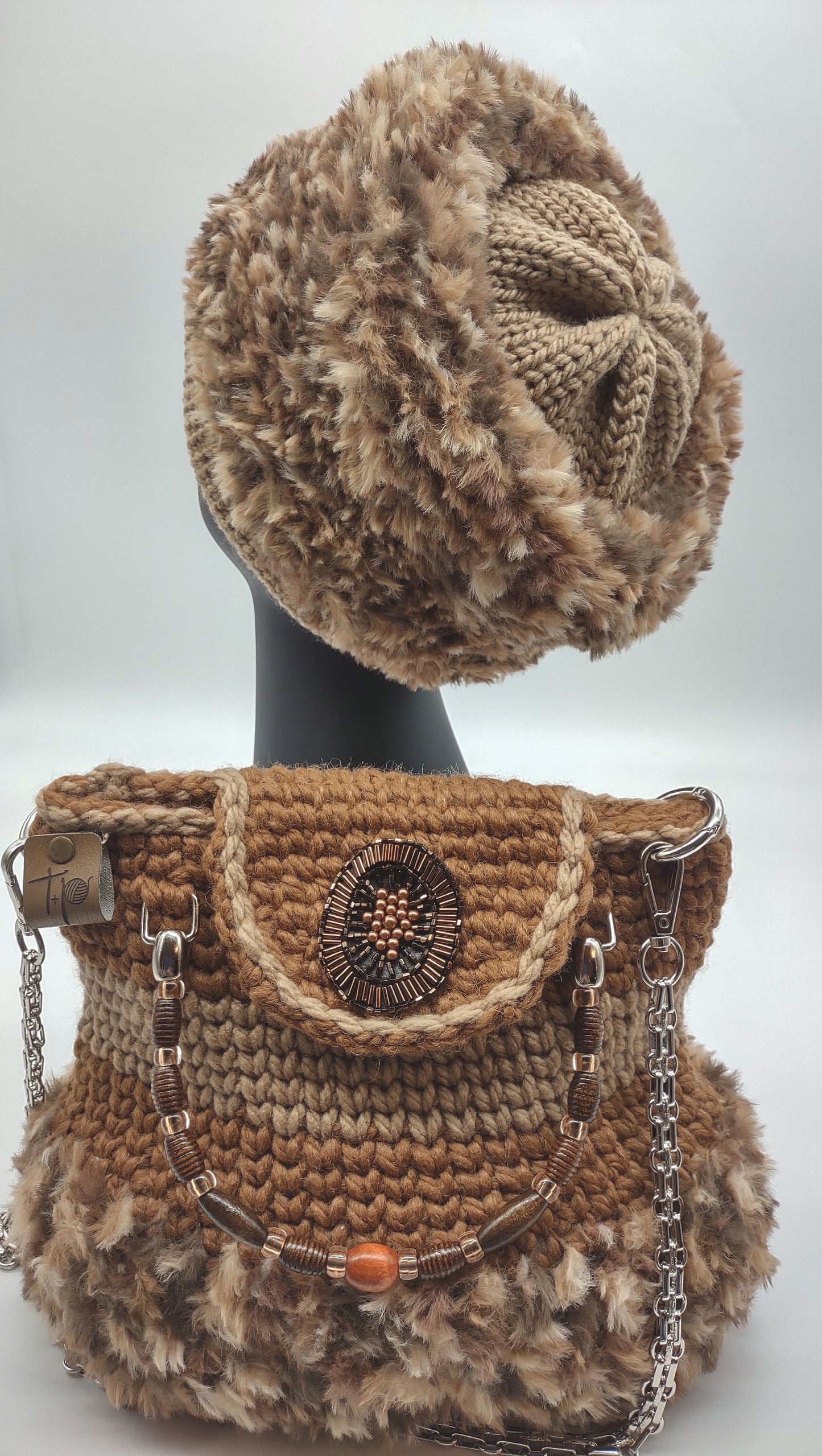 Eski - Knit Handbag & Hat Set
